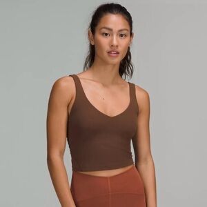 Lululemon workout top in great condition!✨